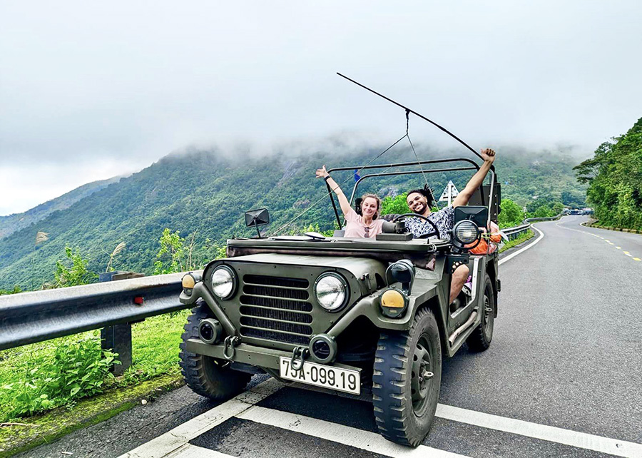 Hue to Hoi An Jeep Tour