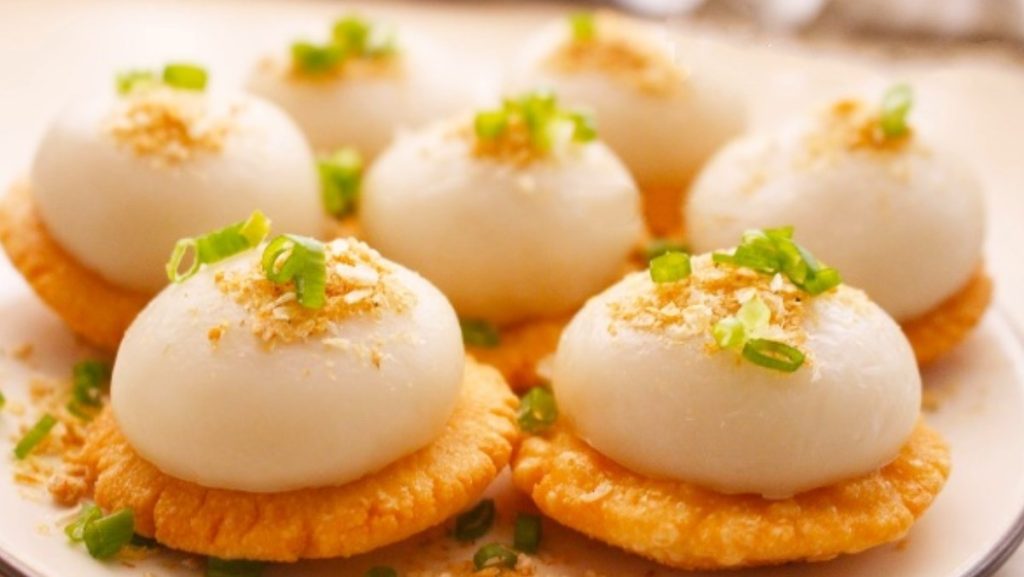 fried sticky rice dumplings